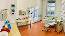 Trainingsraum mit medizinischem Equipment