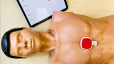 Reanimationspuppe mit eienm CorPatch ausgestattet