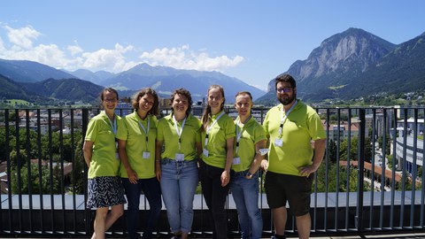 PEC-Team 2022: v.l.n.r.: Anne Röhle (Ärztin), Belinda Marquardt (10. FS), Lena Schindele (2. FS), Frieda Frank (8. FS), Matti König (10. FS), Max Huber (8. FS)