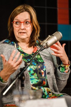Referentin Ruth Hecker