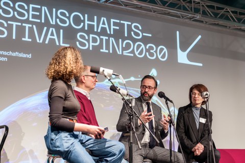 Medizinische Fakultät Dresden - You ask we explain - TU Dresden - Folge 15