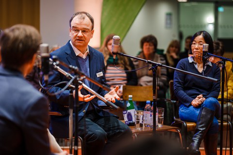 Referent Bernd Kreissig und Referentin Min Ae Lee-Kirsch