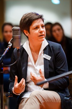 Referentin Katharina Langton