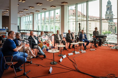 Medizinische Fakultät Dresden - You ask we explain - TU Dresden - Juli