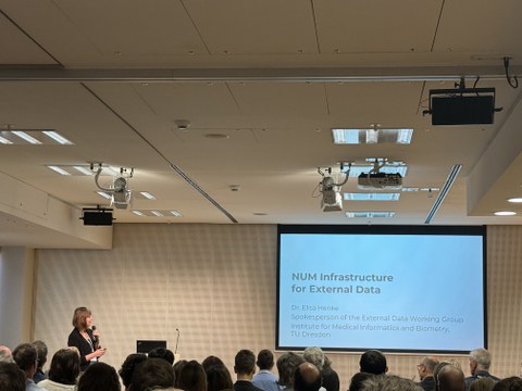 Dr. Elisa Henke