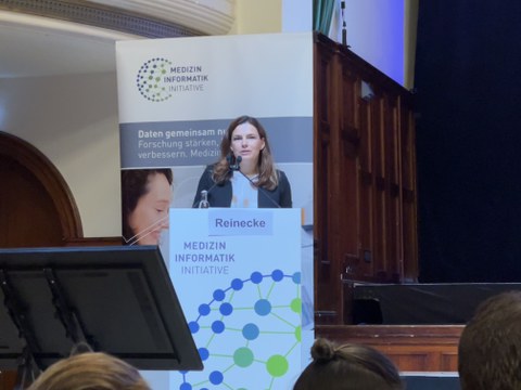 Dr. Ines Reinecke      