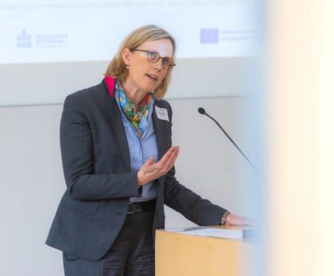 Prof. Dr. Esther Troost, Dekanin der Medizinischen Fakultät der TU Dresden