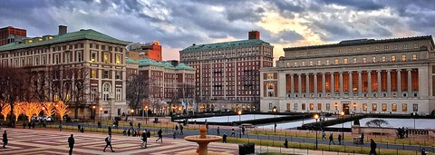 Campus der Columbia University bei Dämmerung