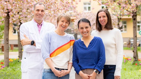 Die Dresdner Projektgruppe von „FerrOs“ (v.l.n.r.): Prof. Lorenz Hofbauer, PD Ulrike Baschant, Dr. Maria Ledesma-Colunga und Projektleiterin Prof. Martina Rauner