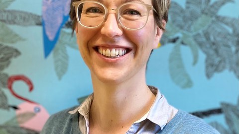 Dr. Eva Seeger