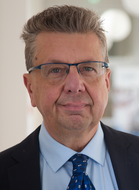 Portrait Prof. Steffen Heide