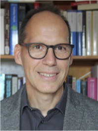  Dr. Peter Dieterich 