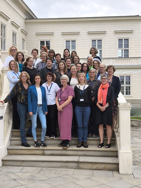 Die 29 Expertinnen des Scoping Workshops
