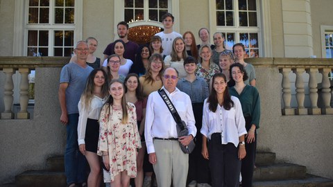 Gruppenfoto Biology in Society mit Sir Gregory Winter