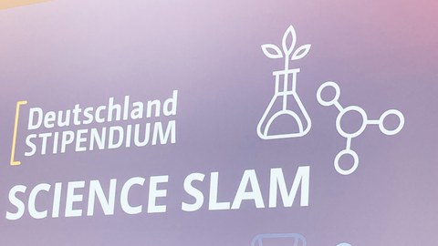 Stipendiatin & „Science Slam“-Preisträgerin Jana Skrobanek