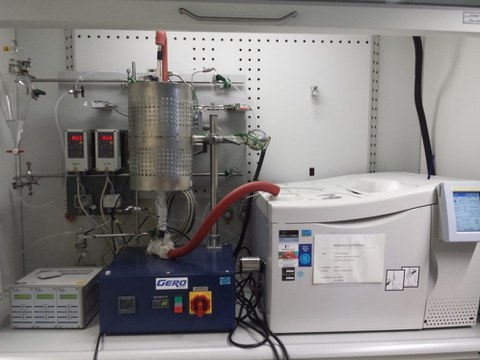 Reaktion von Methanol zu Olefinen mit Säurekatalysatoren