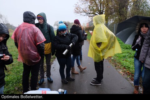 Boßeler im Regen