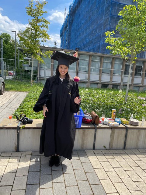 Linlin Wang mit Doktorhut