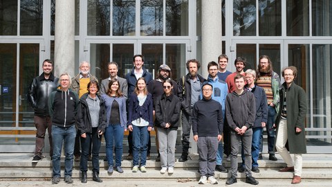 Foto der Mitglieder des Instituts für Algebra im April 2025