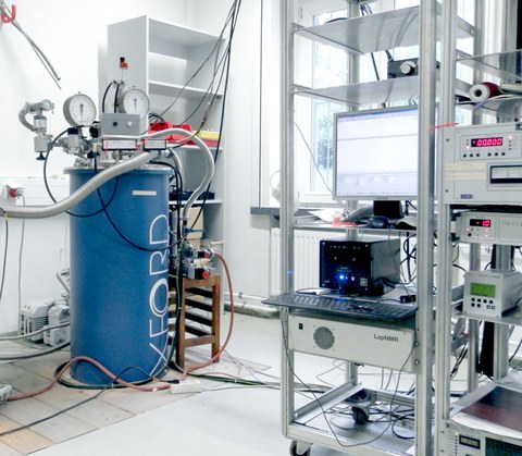 NMR