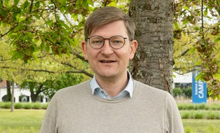 Dr. Philip Sommer