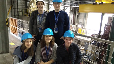 Gruppenfoto Jugendliche am CERN