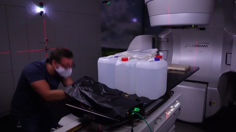 Experimente am klinischen Linearbeschleuniger