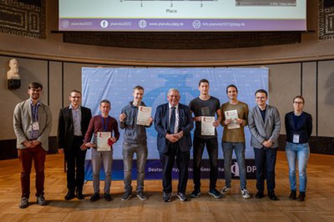 Gruppenbild mit Preisträgern