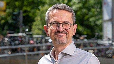 Alexander Strobel