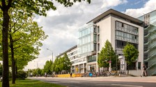 Außenaufnahme des Bürogebäudes Zellescher Weg
