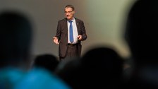Prof. Serge Haroche beim Vortrag