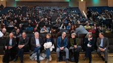 Blick in den vollbesetzten Audimax.