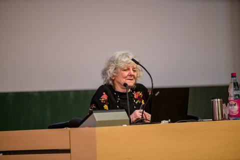 Ada Yonath im Audimax der TU Dresden