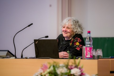 Ada Yonath im Audimax der TU Dresden