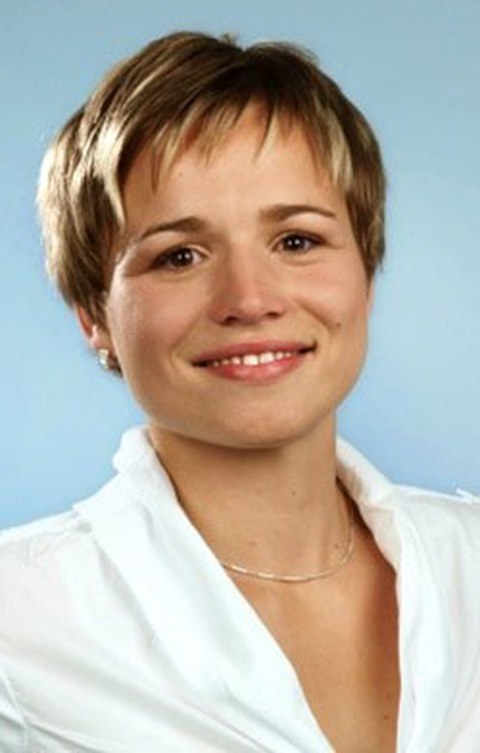 Photo: portrait of Dr. Marie Downar