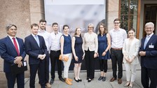 Plenum, Gruppenbild mit der Bundesministerin