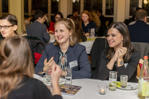 Kennenlernen beim Get-together