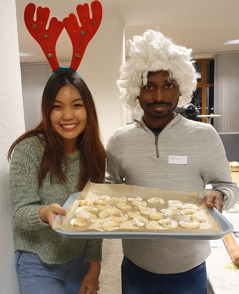 Baking cookies