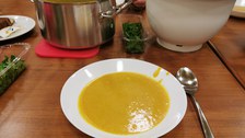 Studentenfutter November - Kürbissuppe