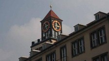 Weberplatz mit Gebäude