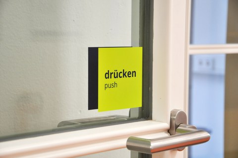 Türhinweis druecken