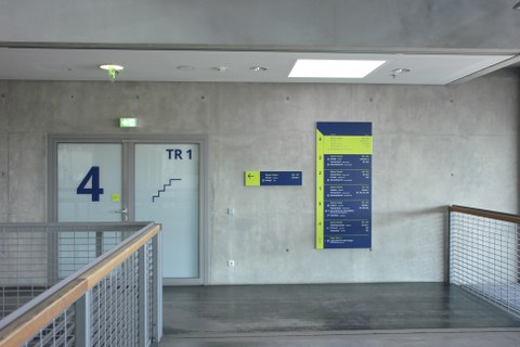 Etagenbeschilderung Hörsaalzentrum