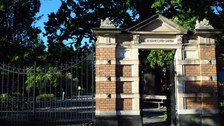 Eingangstor zum Botanischen Garten