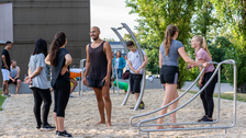 Photo of people exercising on the TU-Was-Pfad trail at TUD