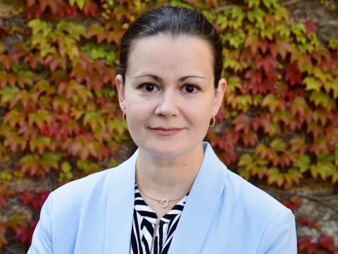 Portrait von Prof.in Yana Vaynzof