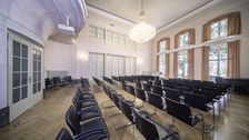 Foto des Festsaals im Rektorat der TU Dresden