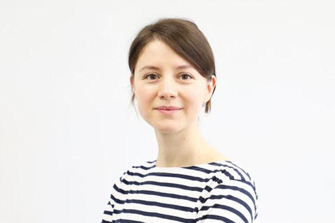 Porträtfoto Stefanie Brückner