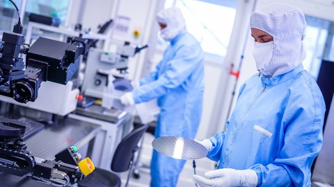 Semiconductor