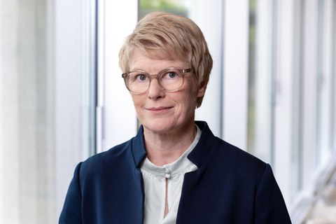 Porträtfoto Prof. Veronika Grimm