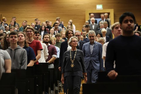 Kick-off for today's matriculation ceremony in the TUD lecture hall centre.